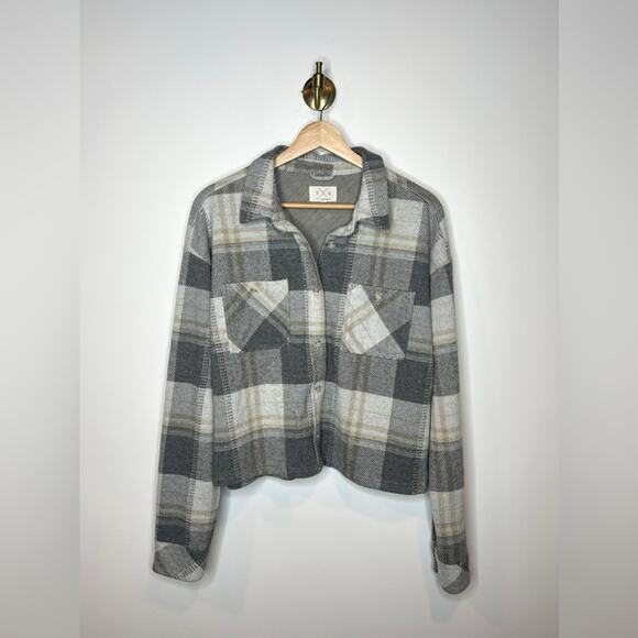 Thread & Supply Grey Plaid Crop Shacket - Picture 5 of 5